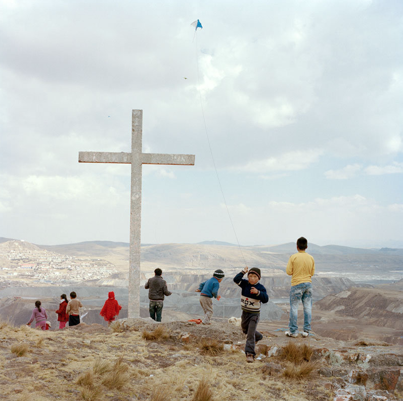 mostra ambiente fotografia treviso lab27 perù paccarik orue miniere inquinamento popolazioni native indigeni scempio ambientale pianeta distruzione