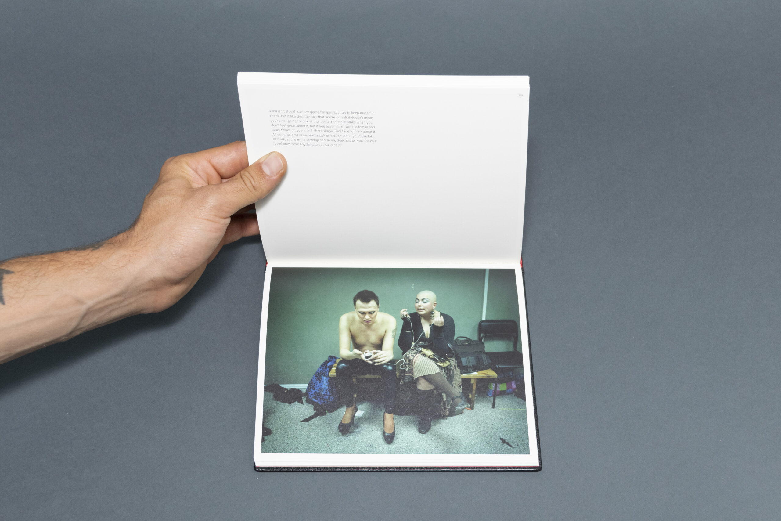 Rafał Milach 7 rooms russia people life youth identity transition post soviet culture anthropology libri fotografia arte books biblioteca lab27 treviso