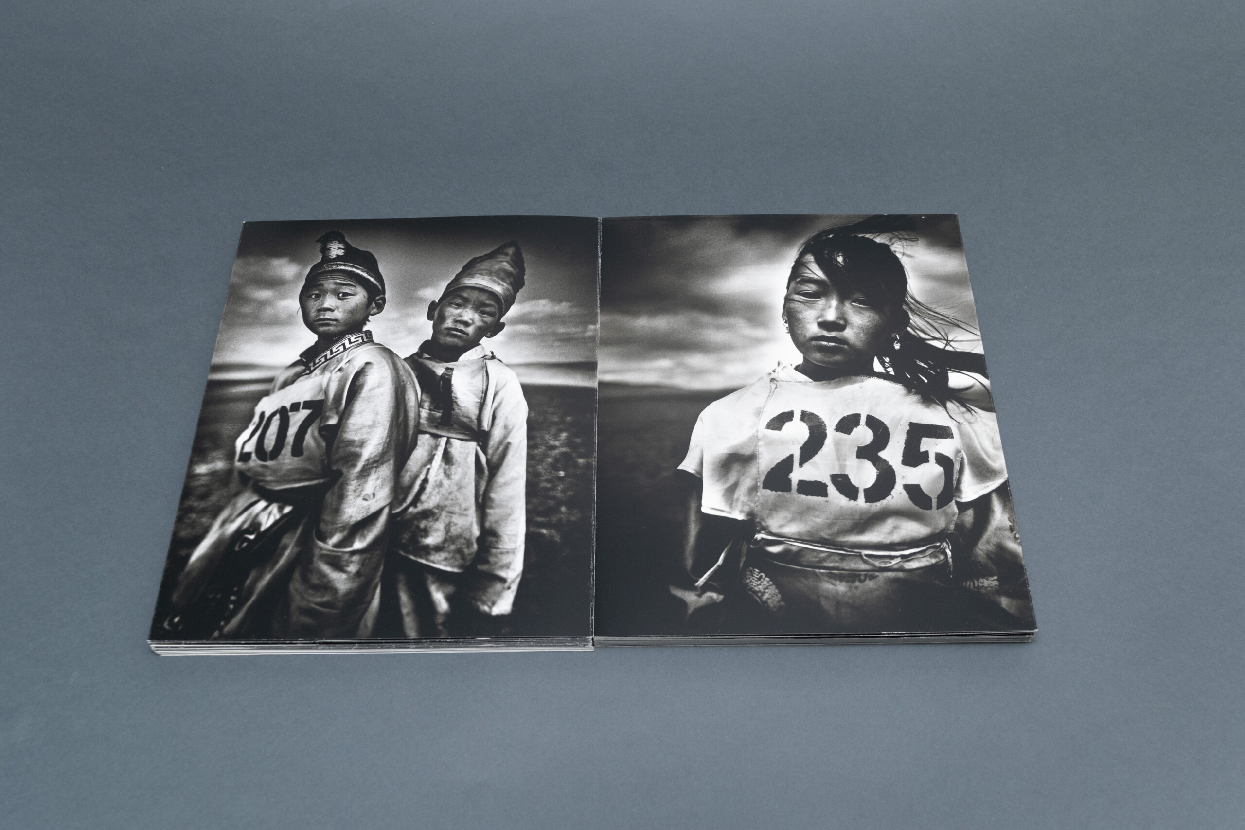 Tomasz Gudzowaty ritratti persone libri fotografia arte books biblioteca lab27 treviso
