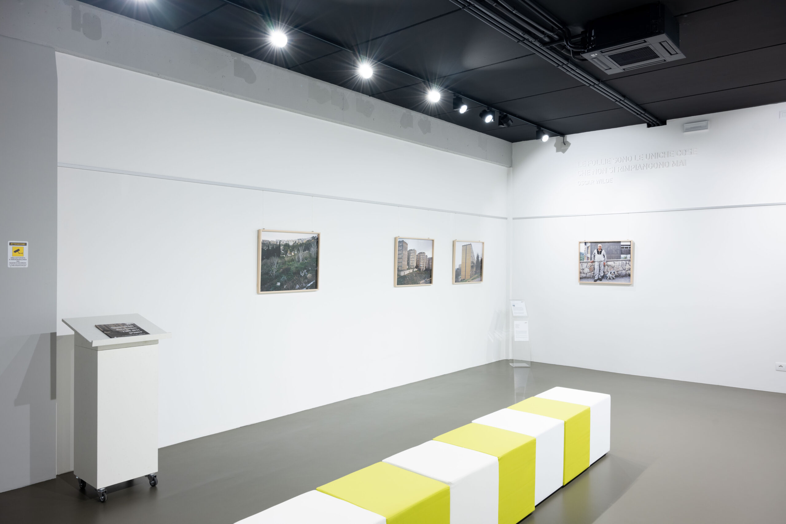 Yaakov Israel israele case abitare housing gerusalemme libri fotografia arte mostre esposizione treviso books biblioteca lab27