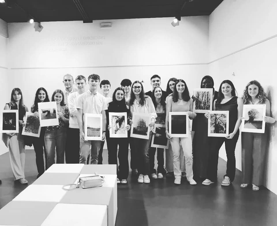 liceo Da Vinci scuola treviso scientifico esposizione mostre libri fotografia arte books biblioteca lab27 treviso