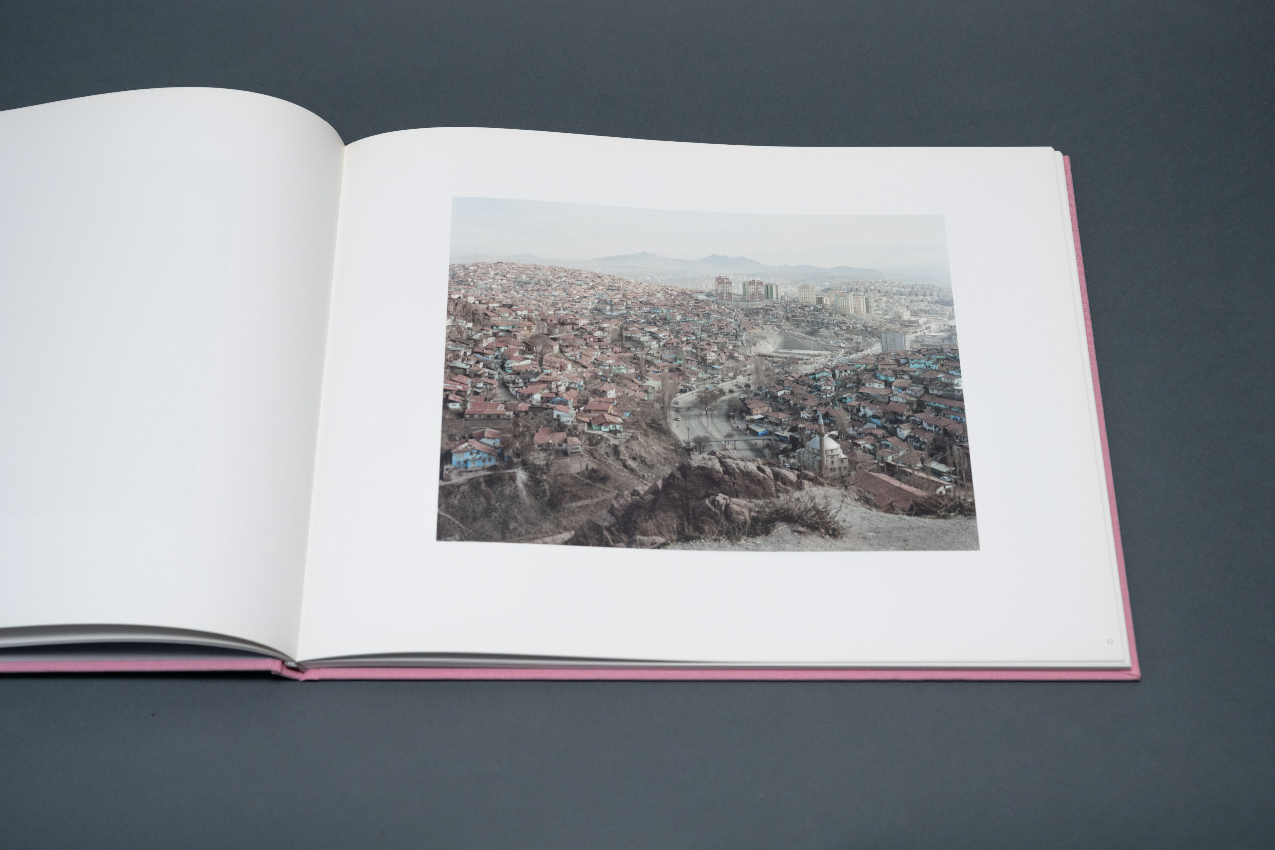 domingo milella italia Thomas Struth mesopotamia paesaggio libri fotografia arte books biblioteca lab27 treviso