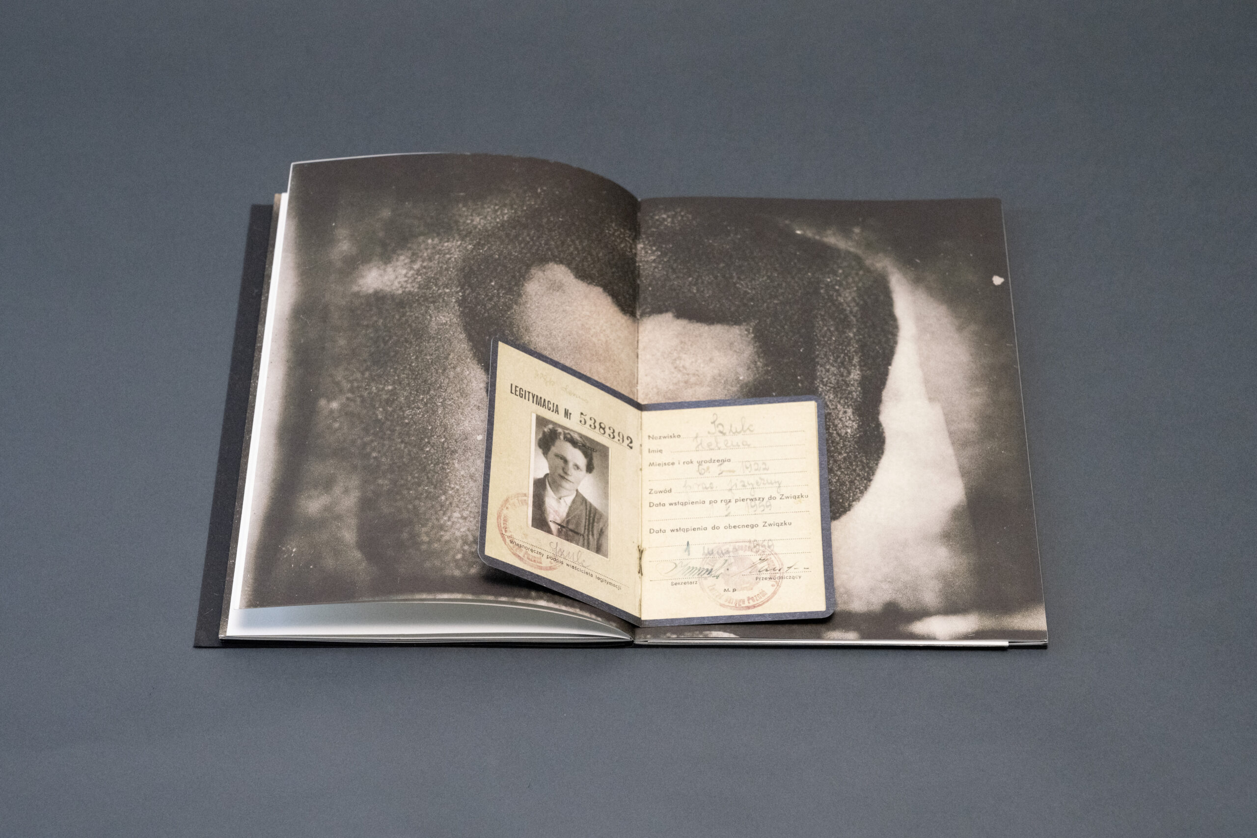 Tomasz Laczny erna helena ania guerra identità polonia conflitto separazione confini libri fotografia arte books biblioteca lab27 treviso