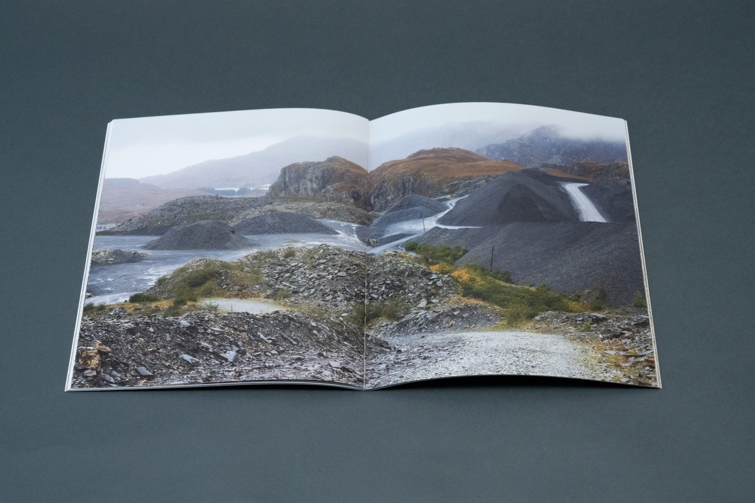 MAP6 collective landscape economy society finland wales libri fotografia arte books biblioteca lab27 treviso