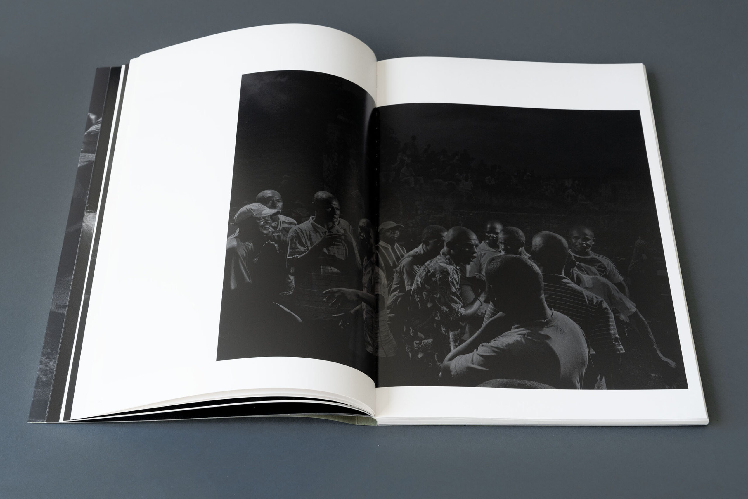 alex majoli scene magnum photos libri fotografia arte books biblioteca lab27 treviso
