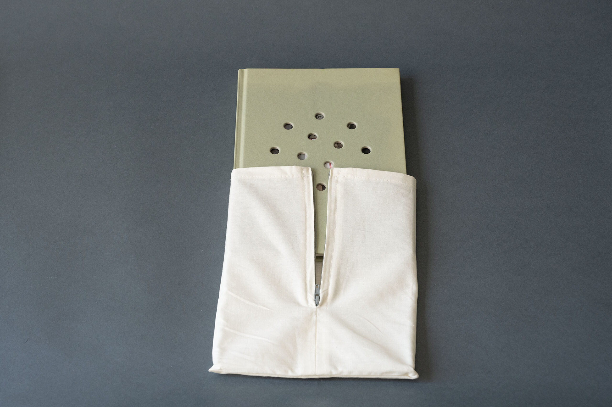 Maria Sturm birds turkey Cemre Yeşil libri fotografia arte books biblioteca lab27 treviso