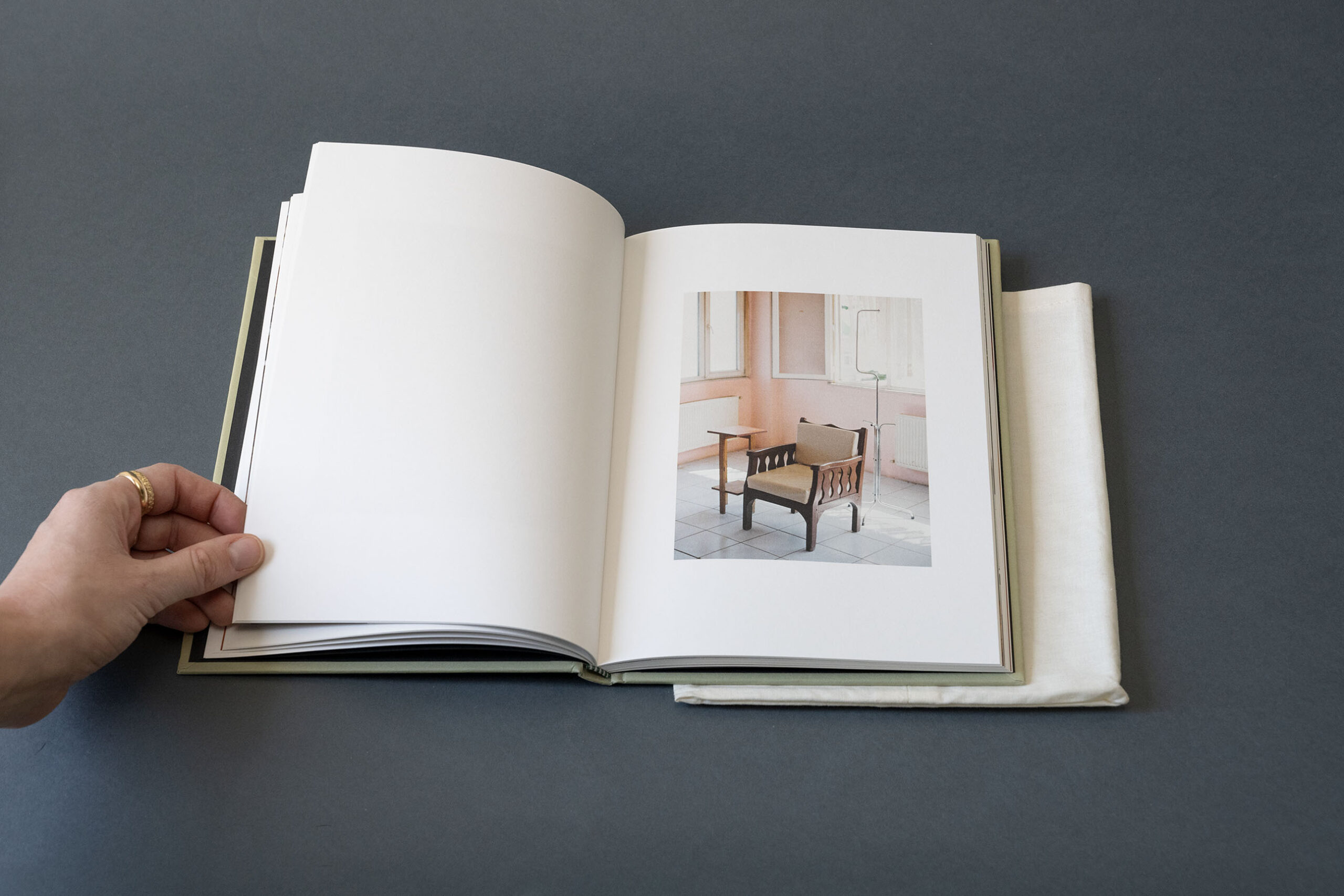 Maria Sturm birds turkey Cemre Yeşil libri fotografia arte books biblioteca lab27 treviso