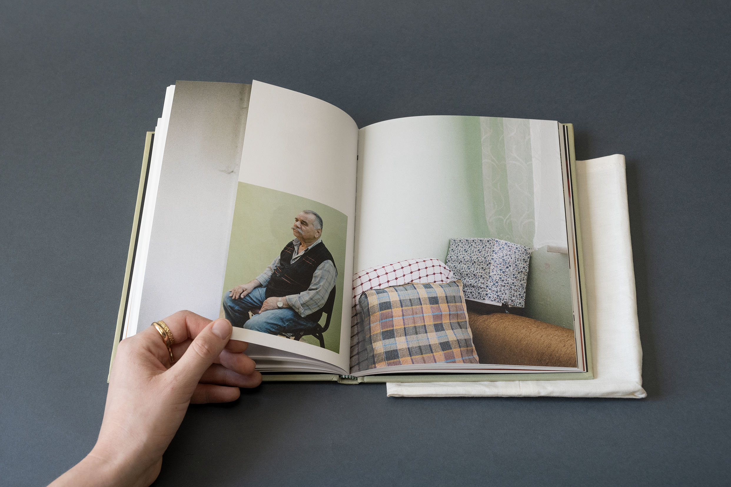 Maria Sturm birds turkey Cemre Yeşil libri fotografia arte books biblioteca lab27 treviso